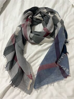 Burberry Gray, Blue & Burgundy Plaid Fringe Scarf